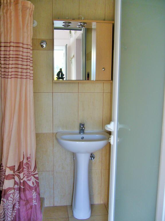 Vordos Rooms Nea Vrasna Exterior foto